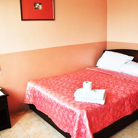 Gv Tower Hotel Cebu Екстер'єр фото