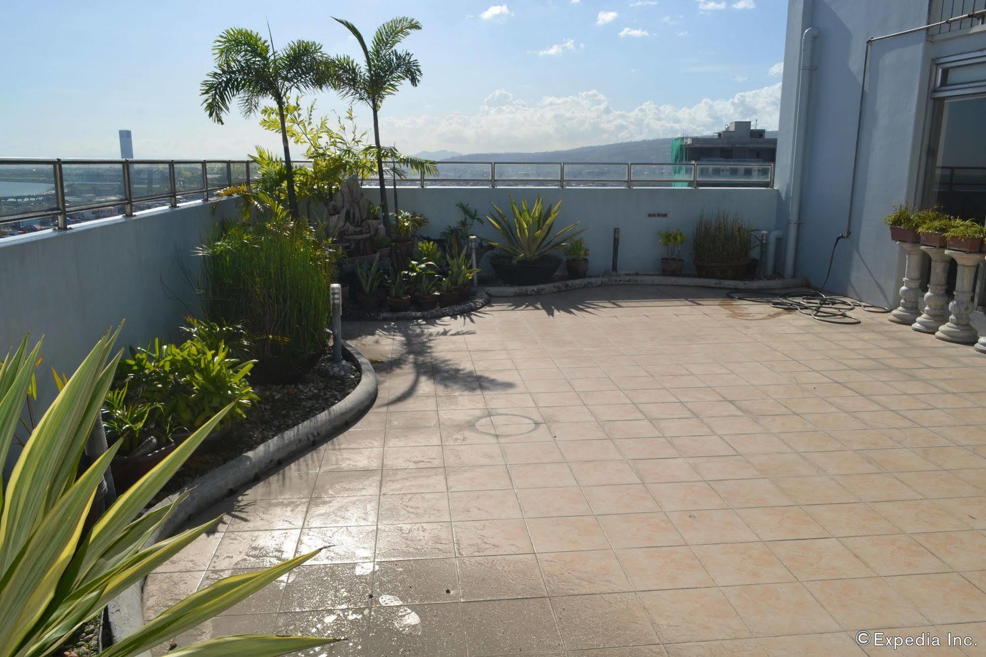 Gv Tower Hotel Cebu Екстер'єр фото